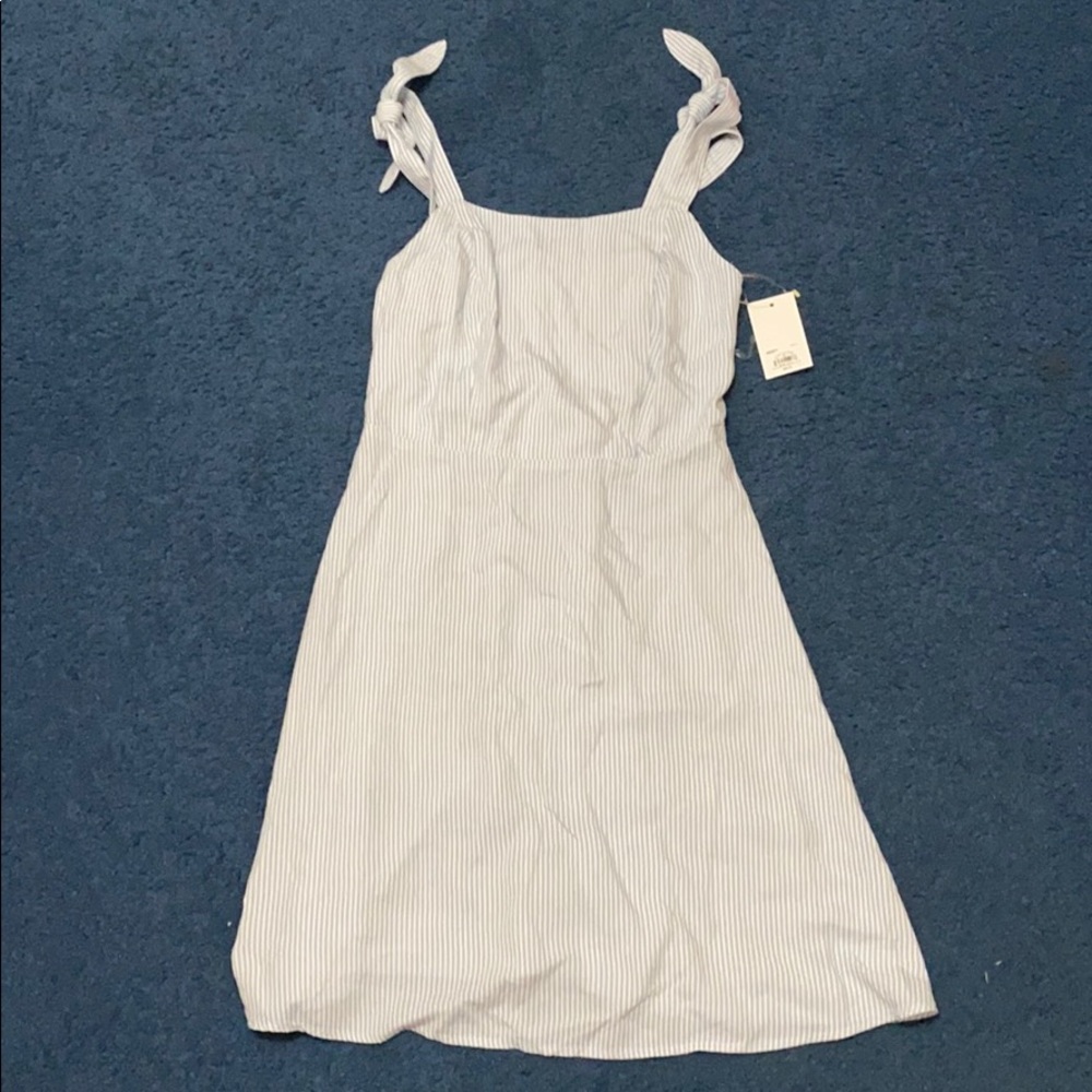 Shoulder-Tied Dress